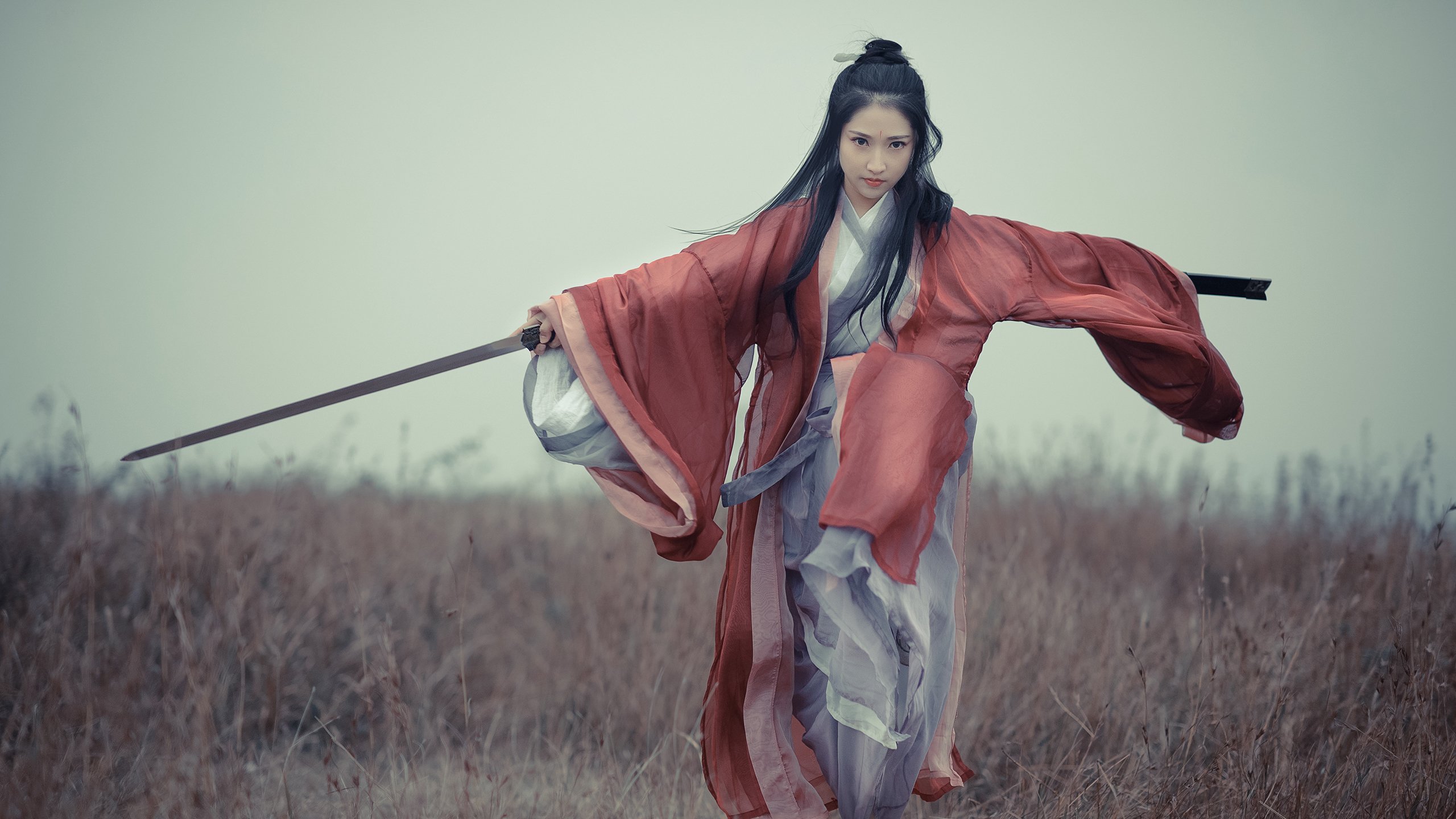 出发反应时间与蝶泳前段优势相关性高，蝶泳出发动作