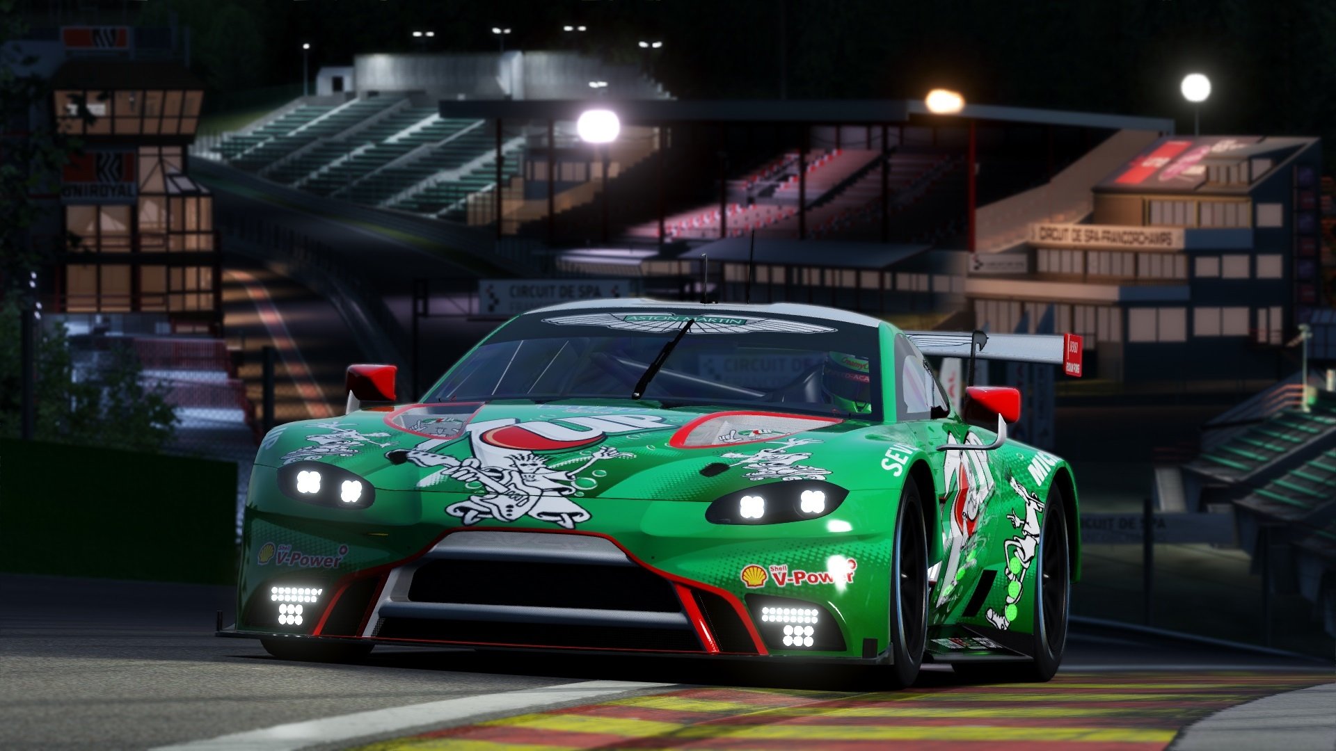 热刺锋线频繁换位造成混乱局面，热刺巅峰阵容