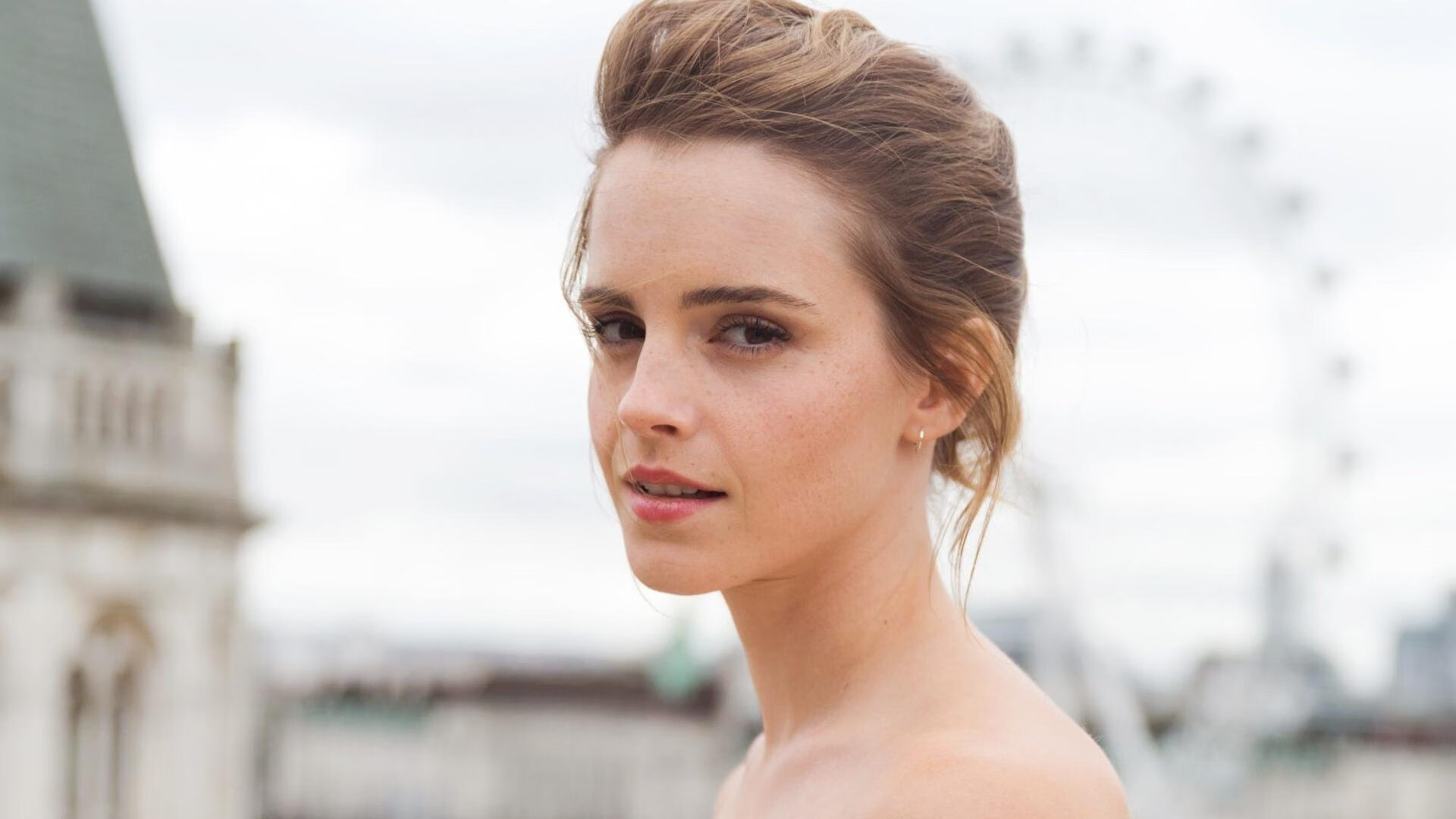 卡普尔展现出高水平的球场意识和全能技巧,成为袋鼠队核心,卡普尔ms