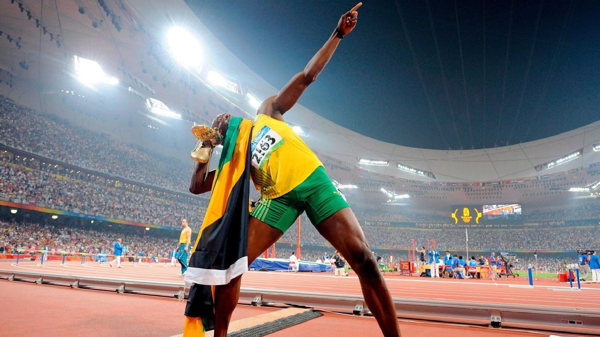 九游游戏中心-中超联赛中国足球夺冠 球员士气高涨，中超冠军2021